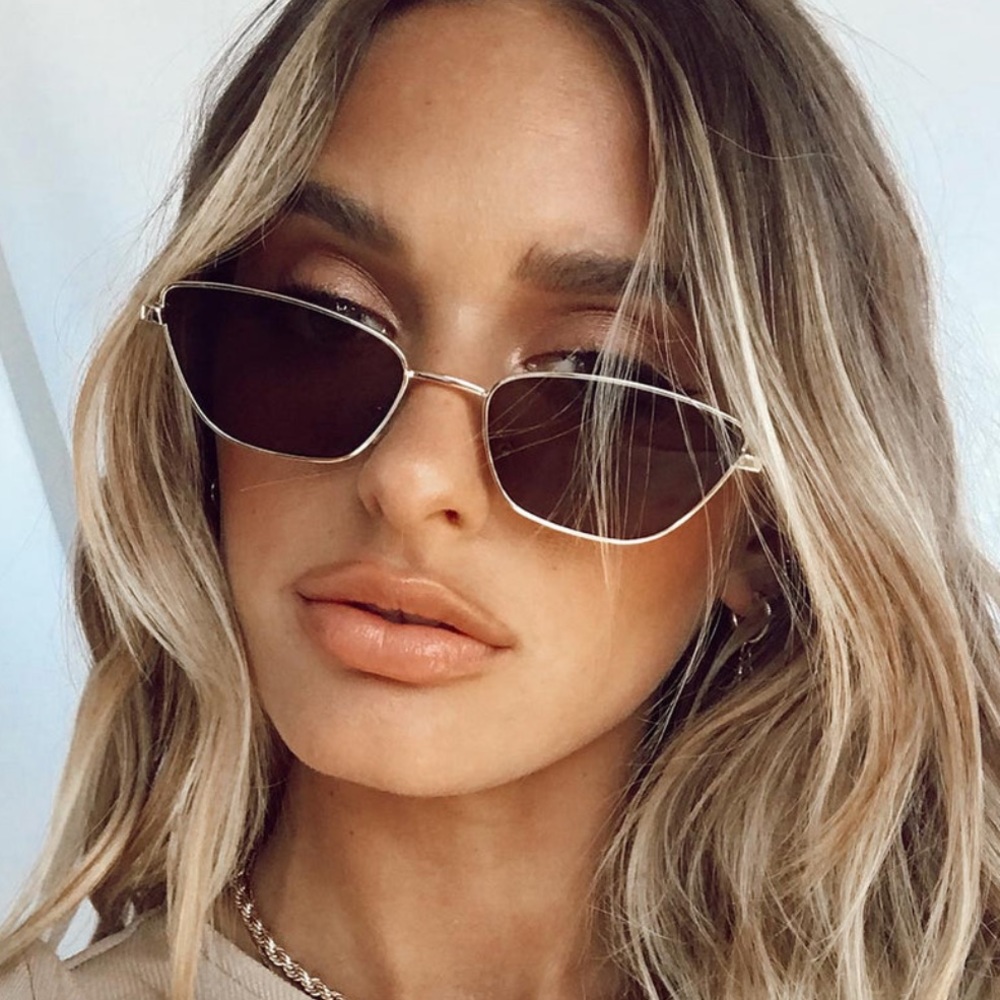 Cali dreaming sunnies Brand Nee gold frames